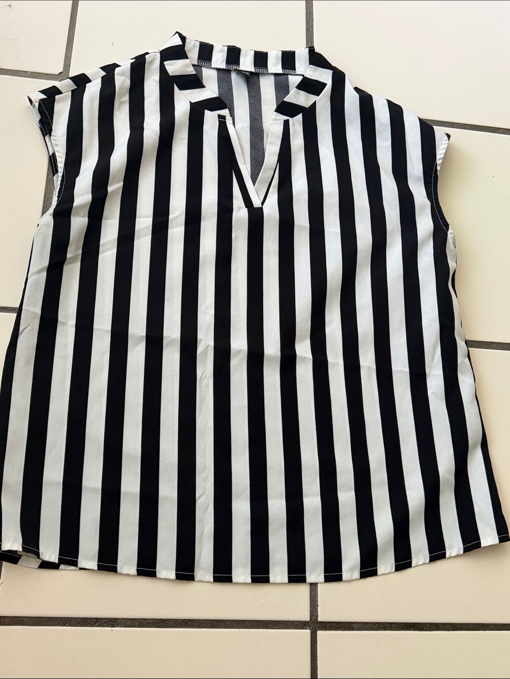 SHEIN Black & White Vertical Stripe Split-Neck Cap Sleeve Blouse